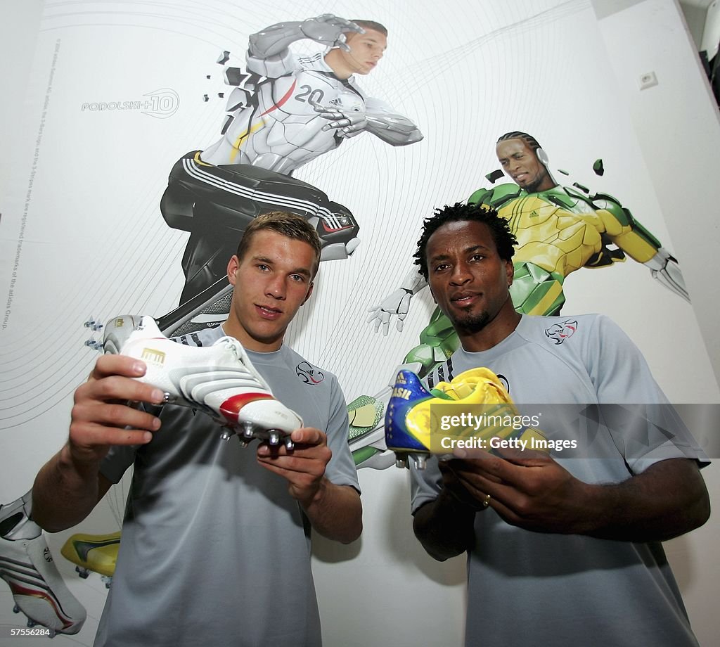 Adidas + S 50 TUNIT 32 - Photocall