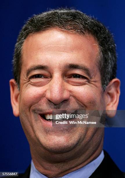 Senator Russ Feingold speaks at the National Press Club May 8, 2006 in Washington, DC. Feingold gave a speech titled, "Redeploying from Iraq and...