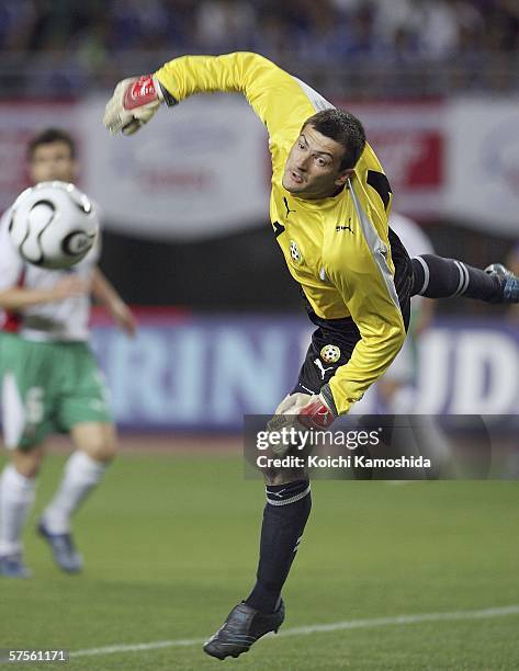 Stoyan Kolev goalkeeper of Bulgaria in action during the Kirin Cup Soccer 2006 friendly match between Japan and Bulgaria at Nagai Stadium in Osaka...