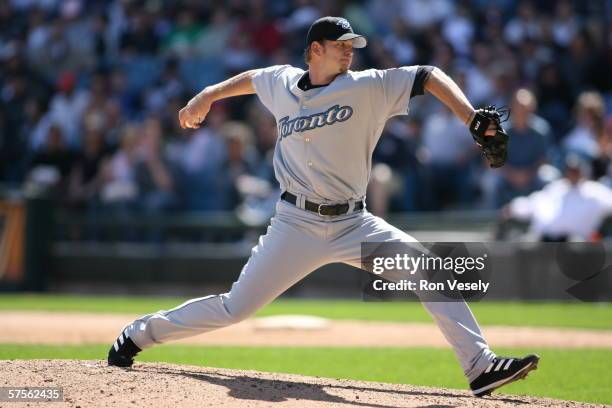 Burnett of the Toronto Blue Jays pitches during the game against the Chicago White Sox at U.S. Cellular Field in Chicago, Illinois on April 15, 2006....