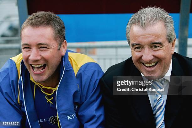 Ally McCoist and Ex England manager Terry Venables look on during the freindly match between Old Orange Internationals and EFPA Elftal ath the Juan...
