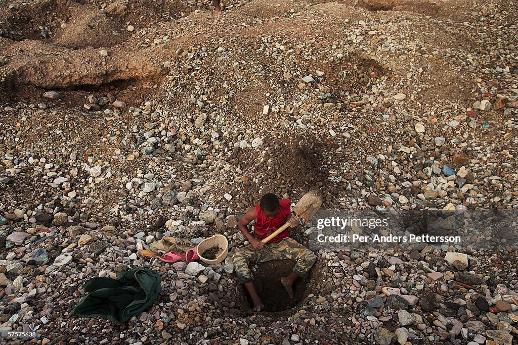 Young Workers At The Congo Mines