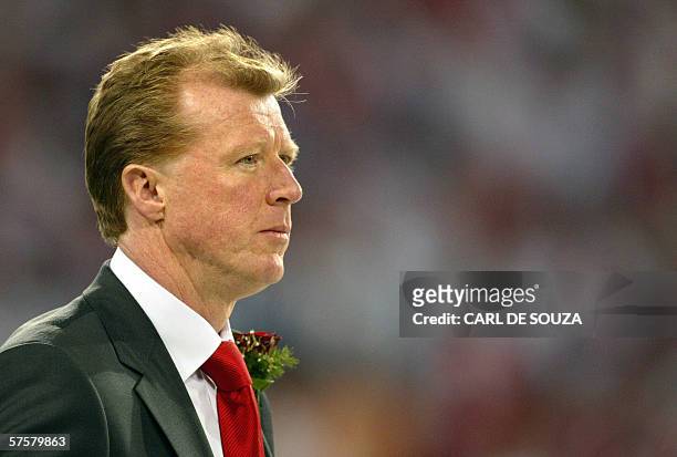Eindhoven, NETHERLANDS: Middlesbrough 's coach British Steve McLaren is pictured during the UEFA cup final football match Middlesbrough vs. FC...