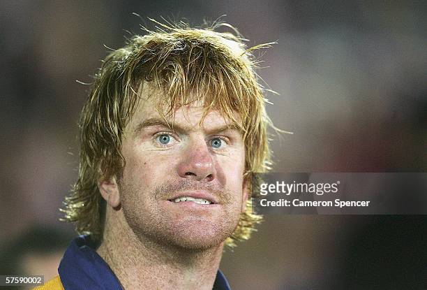Lance Thompson of City looks anxious on the bench during the NRL City v Country Origin match at Apex Oval May 12, 2006 in Dubbo, Australia.