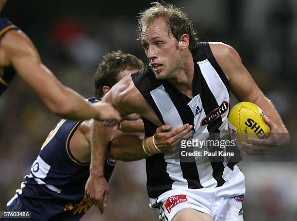 Josh Fraser of the Magpies in action during the round seven AFL match between the West Coast Eagles and the Collingwood Magpies at Subiaco Oval May...