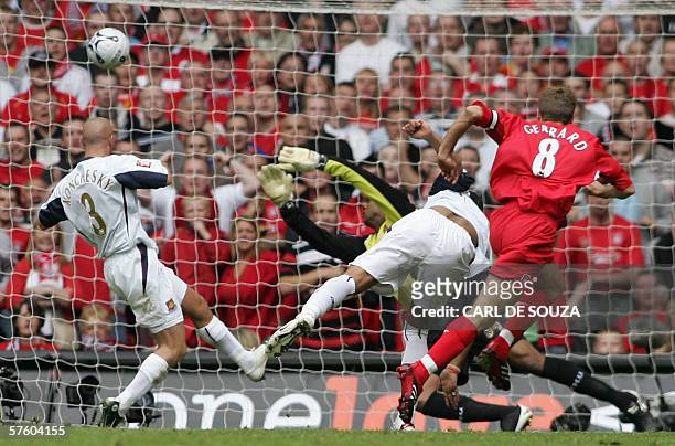 United Kingdom: Liverpool's Steven Gerrard puts the ball past West Ham goalkeeper Shaka Hislop to score his team's secong goal during the FA Cup...