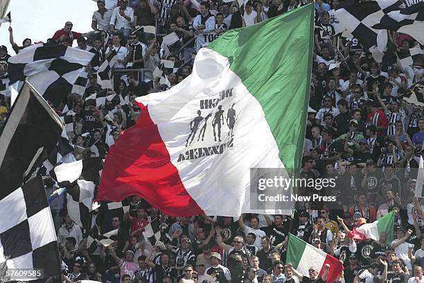 Juventus supporters cheer on their team during the Serie A match between Reggina and Juventus at the Stadio Granillo on May 14, 2006 in Bari, Italy....