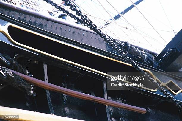 close-up of the side of an ancient boat - the cutty sark stockfoto's en -beelden