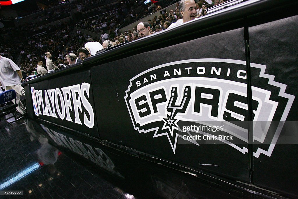 Dallas Mavericks v San Antonio Spurs