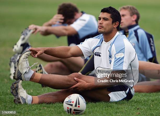 Craig Wing stretches during the NSW Blues training session held at Coogee Oval, May 16, 2006 in Sydney, Australia.