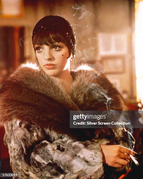 American actress Liza Minnelli as Sally Bowles in 'Cabaret', directed by Bob Fosse, 1972.