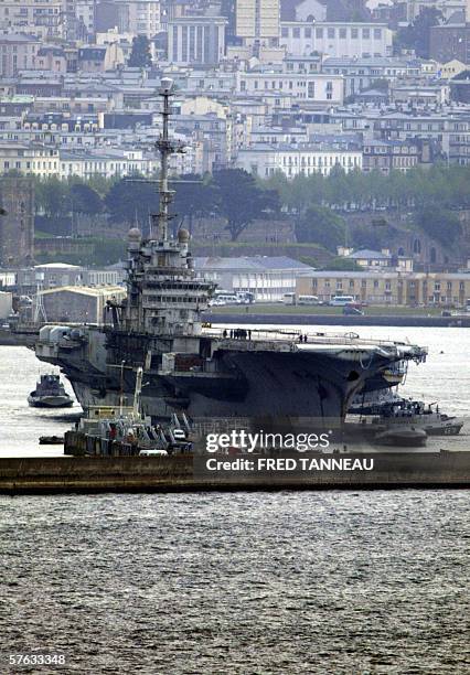 Hull 790 aka giant aircraft carrier Clemenceau, once a symbol of France's naval might, is docked, 17 May 2006, after its arrival at the military...