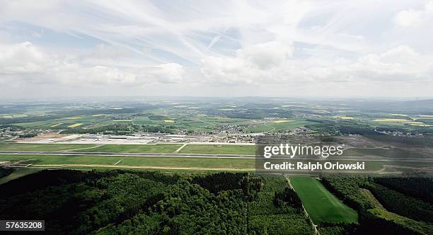 An aerial photo shows Germany?s first low-fare airport, Frankfurt-Hahn, which is also the German base of budget airline Ryanair, on May 17, 2006 in...