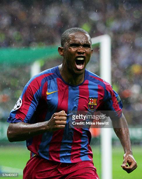 Samuel Eto?o of Barcelona celebrates scoring the equalising goal during the UEFA Champions League Final between Arsenal and Barcelona at the Stade de...