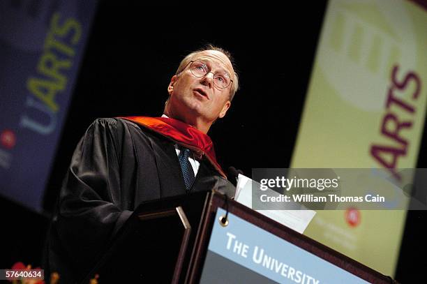 Academy Award winning actor William Hurt speaks during commencement ceremonies at University of the Arts May 17, 2006 in Philadelphia, Pennsylvania....