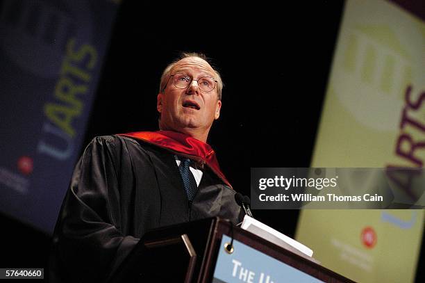 Academy Award winning actor William Hurt speaks during commencement ceremonies at University of the Arts May 17, 2006 in Philadelphia, Pennsylvania....