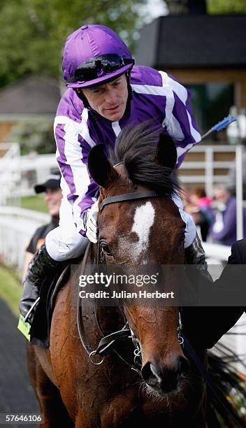 Kieren Fallon and Septimus return after landing The totesport Dante Stakes run at York Racecourse on May 18, 2006 in York, England.