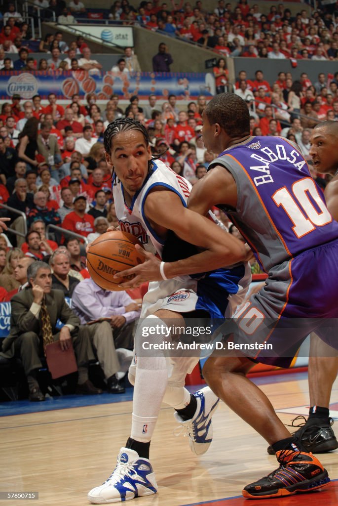 Phoenix Suns v Los Angeles Clippers