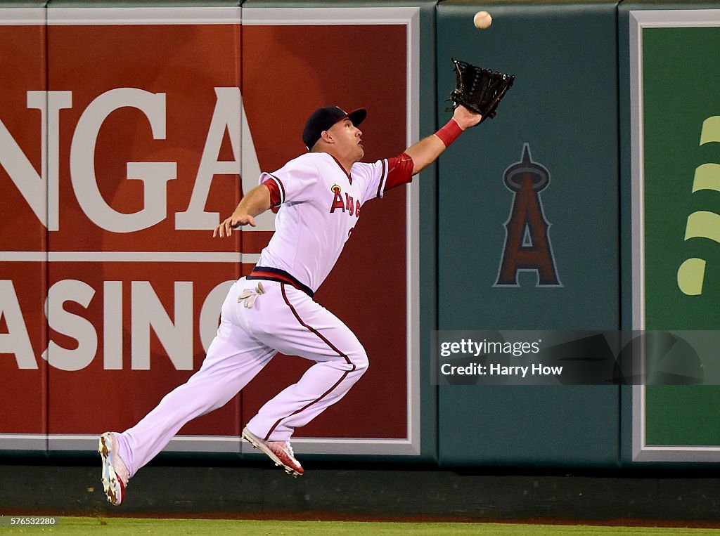 Chicago White Sox v Los Angeles Angels of Anaheim