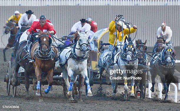 Chuck Ward Racing 232 Chuckwagon Racing Stock Photos, High-Res Pictures, and Images ...