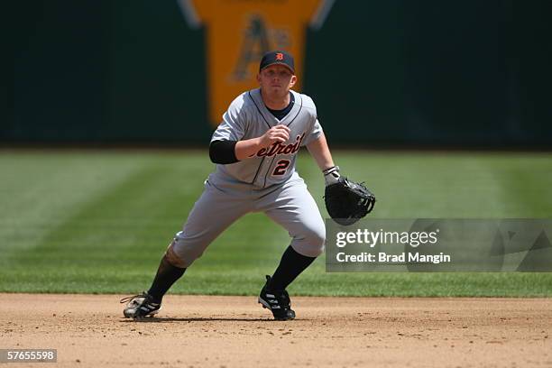 Chris Shelton of the Detroit Tigers fields during the game against the Oakland Athletics at the Network Associates Coliseum in Oakland, California on...