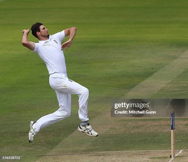 Steven Finn of England bowling during day three of the 1st Investec Test match between England and Pakistan at Lords Cricket Ground on July 16, 2016...