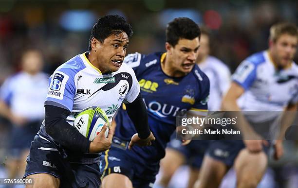 Ben Tapuai of the Force makes a line break during the round 17 Super Rugby match between the Brumbies and the Force at GIO Stadium on July 16, 2016...