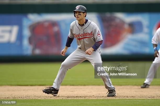 Center fielder Grady Sizemore of the Cleveland Indians runs the bases during the game against the Kansas City Royals at Kauffman Stadium on May 10,...