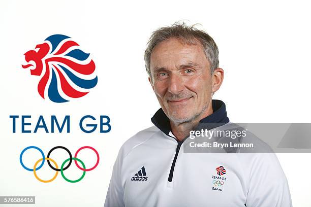 Alan Edge 137 Edge Gymnastics Stock Photos, High-Res Pictures, and Images - Getty ...