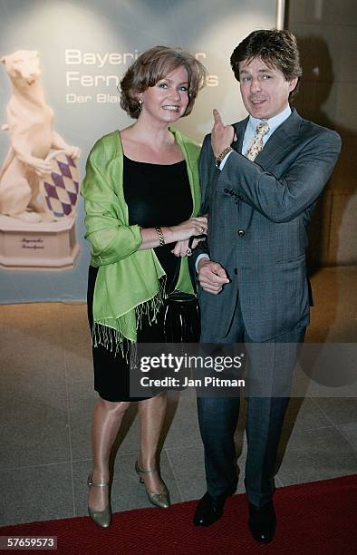 Horst Kummeth and his wife Eva attend the Bavarian TV Prize "Blue Panther" ceremony on May 19, 2006 in Munich, Germany.