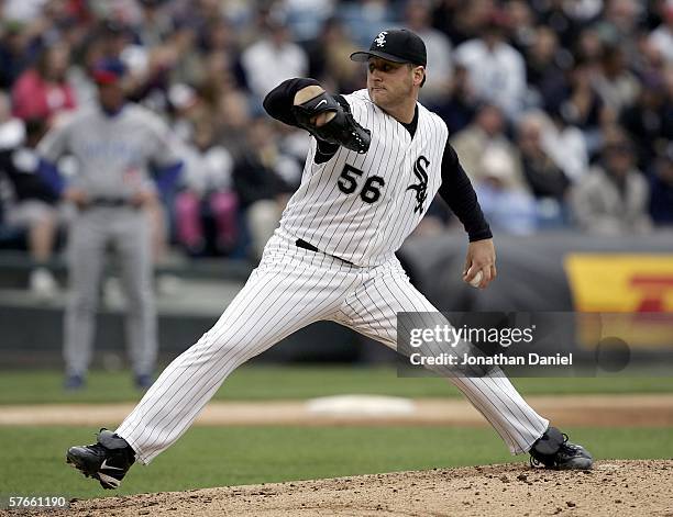 Starting pitcher Mark Buehrle of the Chicago White Sox throws the ball against the Chicago Cubs on May 19, 2006 at U.S. Cellular Field in Chicago,...