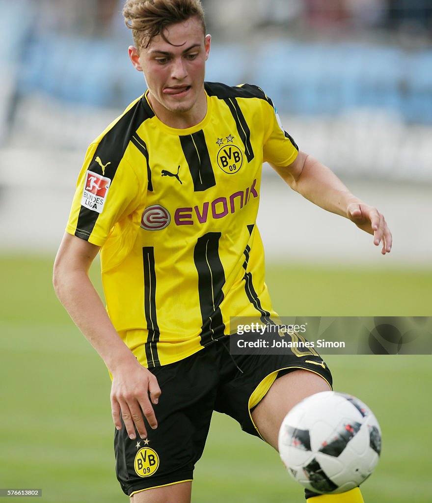 1860 Muenchen v Borussia Dortmund - Friendly Match