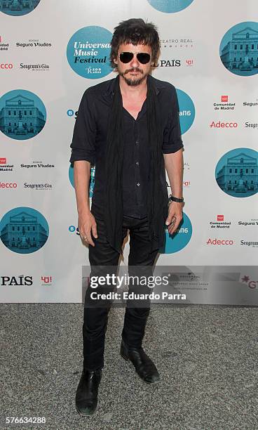 Singer Coque Malla attends the Rufus Wainwright concert photocall at Royal Theatre on July 16, 2016 in Madrid, Spain.