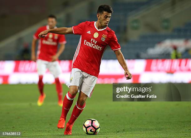 Benfica's midfielder Pizzi in action during the Algarve Football Cup Pre Season Friendly match between SL Benfica and Derby County at Estadio do...