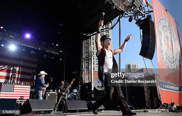 John Rich and Big Kenny of Big & Rich perform during the 4th Annual Windy City Smokeout, BBQ and Country Music Festival on July 16, 2016 in Chicago,...