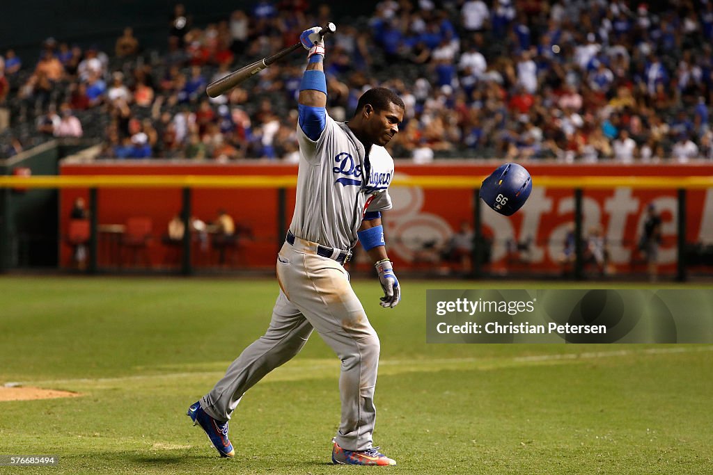 Los Angeles Dodgers v Arizona Diamondbacks