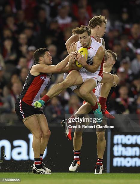 Jack Viney of the Demons marks the ball during the round 17 AFL match between the St Kilda Saints and the Melbourne Demons at Etihad Stadium on July...
