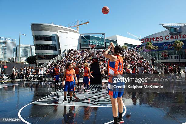 Kmart Rise Program 165 Kmart Presents The Rise Challenge A Mega Launch Event In Los ...