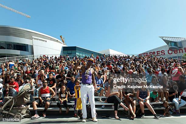 Kmart Rise Program 165 Kmart Presents The Rise Challenge A Mega Launch Event In Los ...
