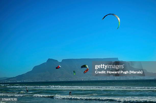 many kite surfing sails. - cape peninsula bildbanksfoton och bilder