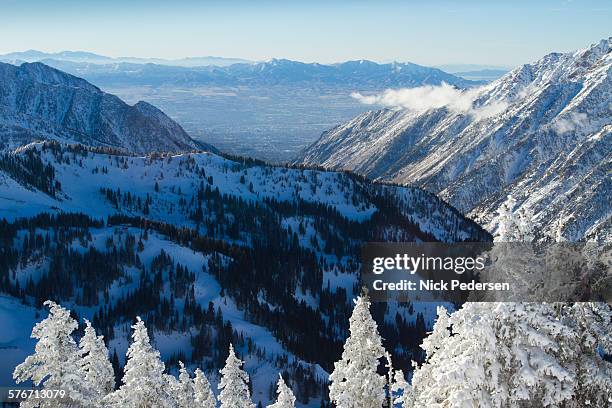 wasatch mountains in winter - wasatch mountains stock pictures, royalty-free photos & images