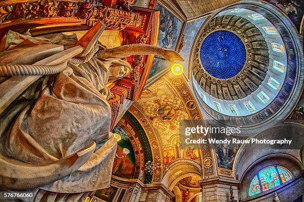 church of notre dame de bon port, nantes, france - nantes stock pictures, royalty-free photos & images