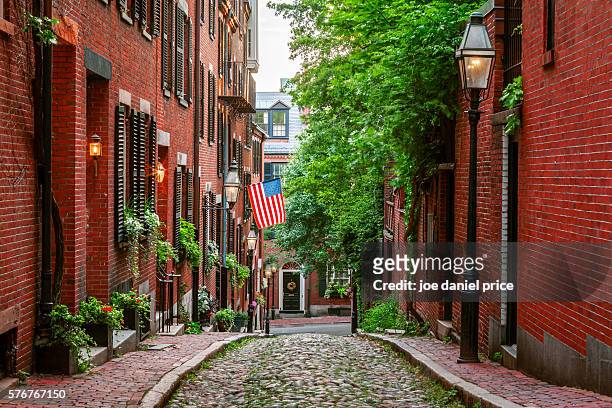 acorn street, boston, massachusetts, america - boston massachusetts imagens e fotografias de stock