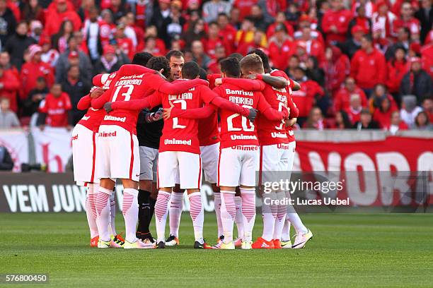 Players of Internacional before the match between Internacional and Palmeiras as part of Brasileirao Series A 2016, at Estadio Beira-Rio on July 17...