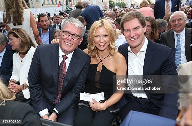 Host Ulrich Kowalewski, Mercedes Benz Muenchen, Veronica Ferres and her husband Carsten Maschmeyer during the Mercedes-Benz reception at 'Klassik am...