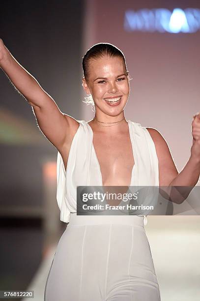 Bianca Elouise Photos and Premium High Res Pictures - Getty Images