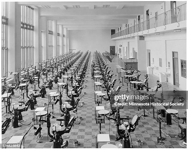 University Of Minnesota School Of Dentistry Photos and Premium High Res