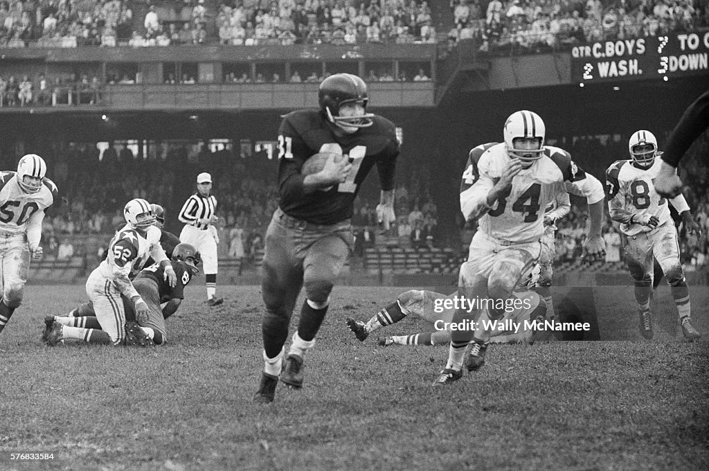 Washington Redskins Player Running with Ball