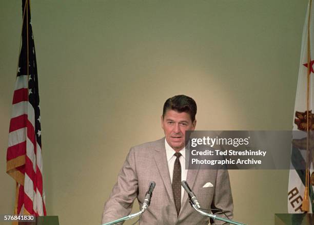 Governor Ronald Reagan at Press Conference