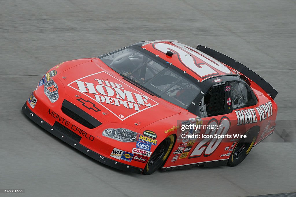Mbna Racing Tony Stewart during the NASCAR Nextel series MBNA Race Points 400 at ...